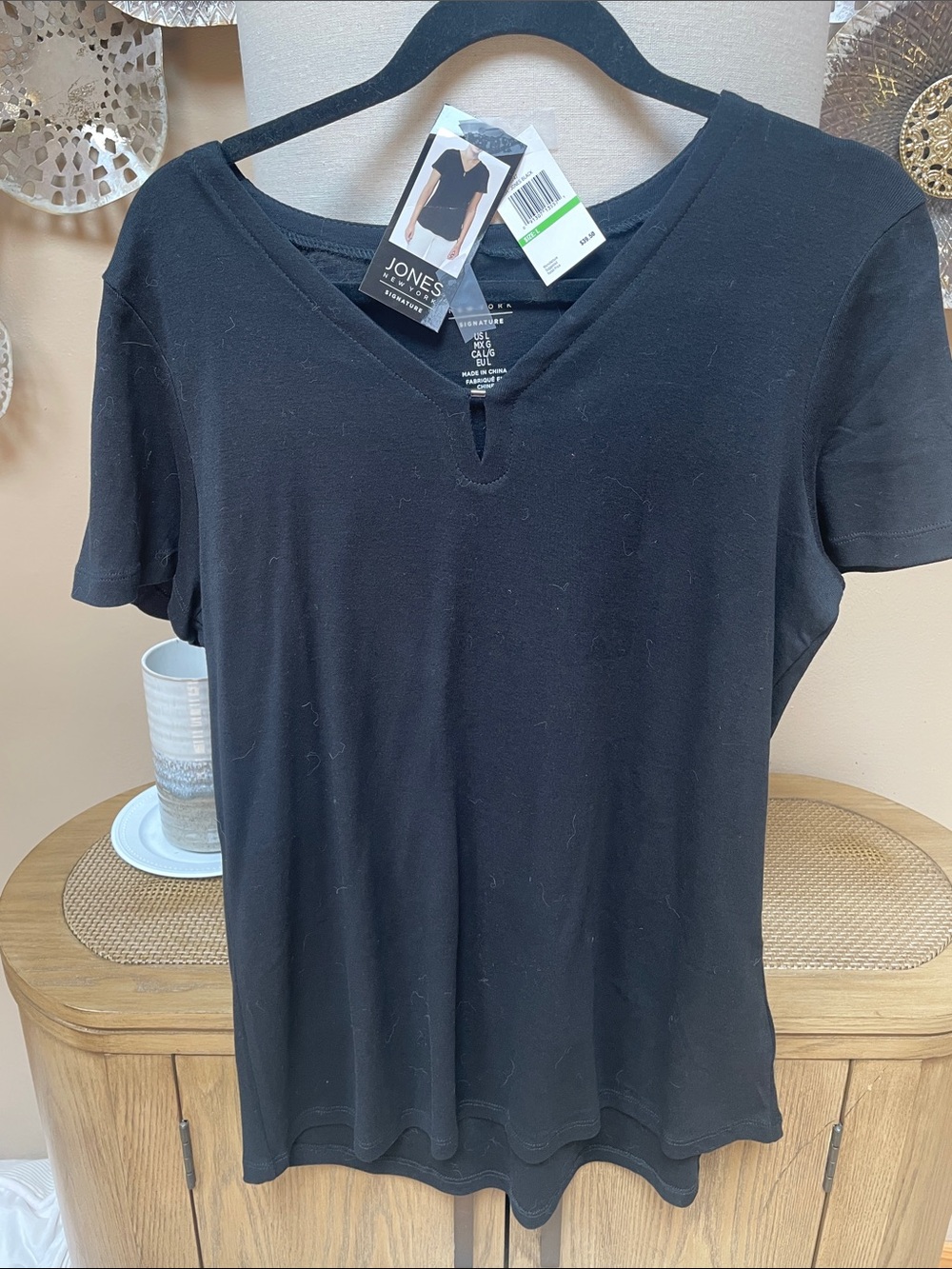 Jones New York Black V-Neck Short Sleeve Top